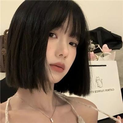 坐在门口的幽灵
